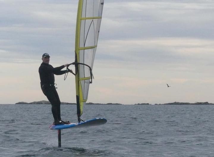 Stand Up Foiling
Bobson foiling on 8.5 at Cattle Point
