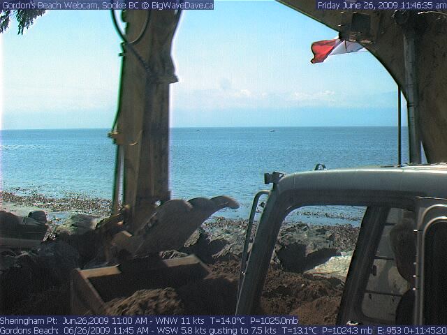 Hostile takeover of Gordos cam #2 ?
Sure ... They wait until BWD is S. of the border then in comes the heavy equipment !!!
