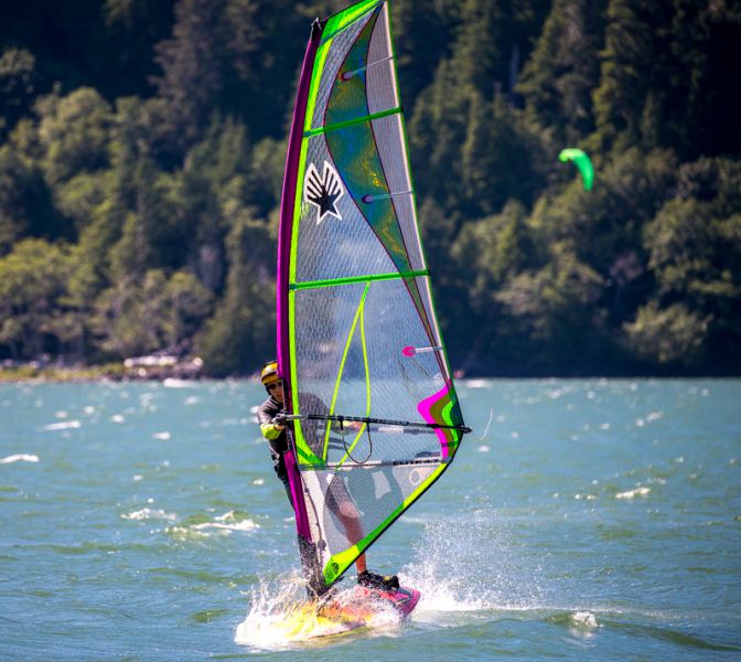 MF4 Foiling to submarining transition
