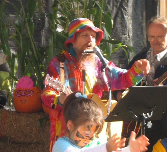What BWD does on no-wind days
BWD playing some mean guitar at Pumpkin Fest 2005
