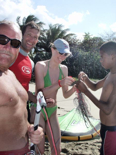 Little tangle
Kite's connect and hell to pay,after I was done yelling,we were all smiles.
