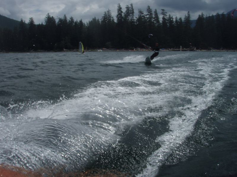 Kitesurfer cam
Looking back at Dave,What a blast.
Keywords: Kitesurfer Cam Action.