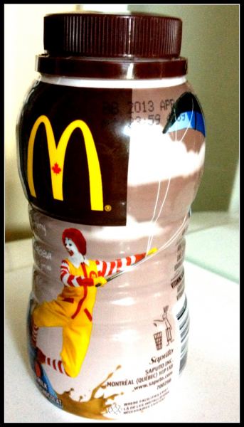Kiting has really hit mainstream!
I bought a chocolate milk, and found Ronald McDonald kiting on a surfboard! unhooked! and using a pulley bar it looks like!
Ronny is hardcore!
