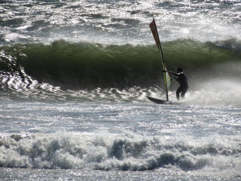 bottom turn (Luke @ the cape)
