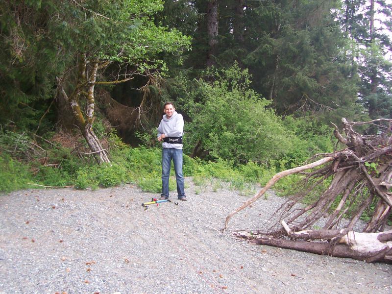 Photos of Russian Dood (2009), warm memories
RD flying the trainer kite: Nitinat long w/e 2009
