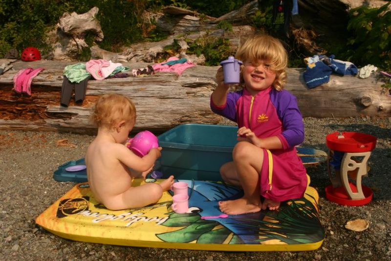 The G-Kids:Kit and Tash
Crazy teaparty/bath time action on the beach at Nitnat
