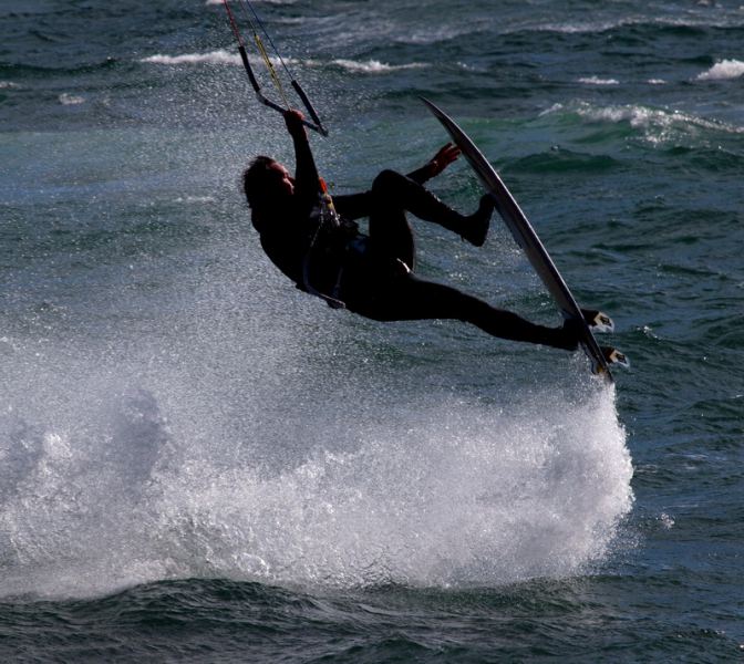 flashtestdummy.com
Cook St. - 2012 Mar 03 Sat 14:15 to 16:15

Have a look at the full size photos in the gallery.
Keywords: loose board surf free jump kite Cook jump