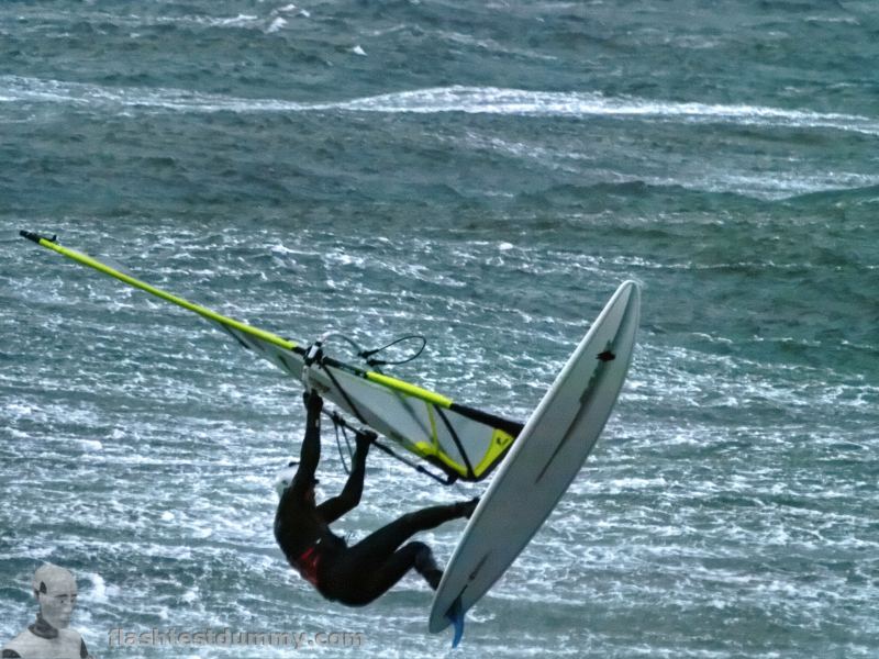 Dec 15, 80 km gusts and a guy on a kiteboard.
With another wing and a rudder and he could have continued the flight.
Keywords: kiteboard jump windy choppy