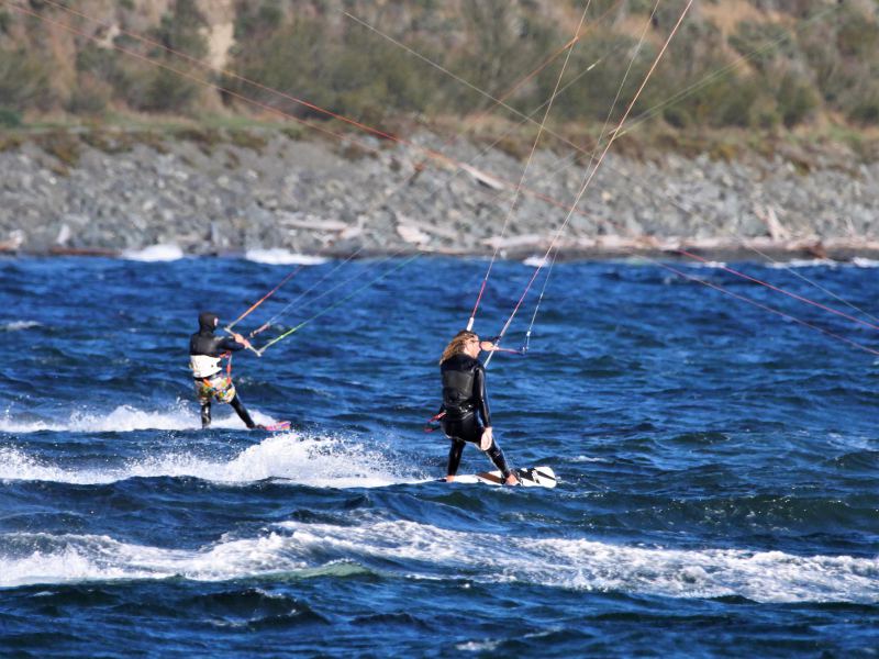 Dallas Road - Sept 22nd
My first go at kiteboarding pics.  Shot with a Canon 100-400mm adapted to a Panasonic GX8.  All manual focus.

@gwydionjhr on Instagram
