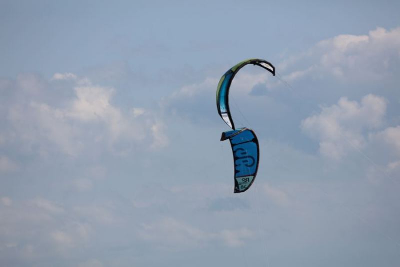 Crossing Paths
Clover Point
Keywords: CloverPoint